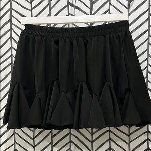 Avid Love Black Mini Ruffle Skirt with Pleated Design for Casual Night Out, Lg.